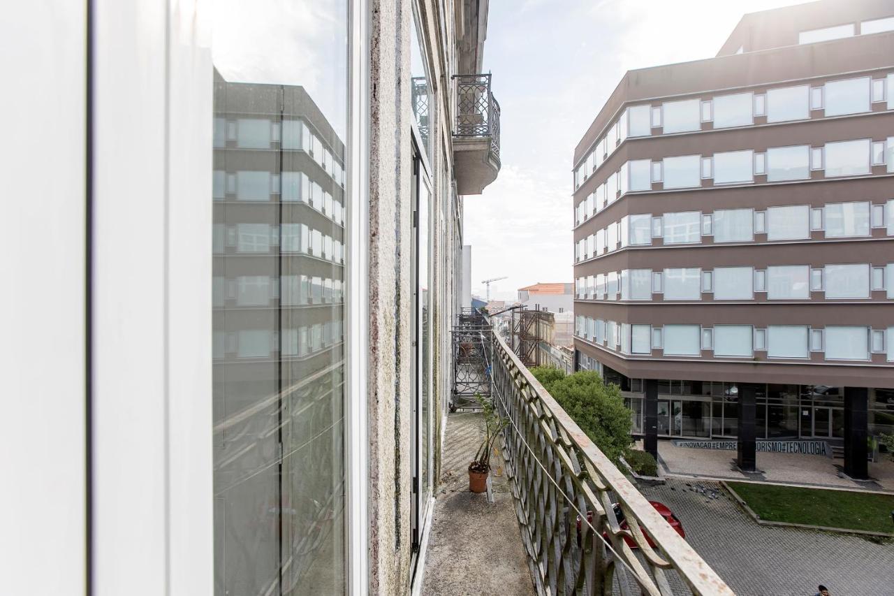 Bonjardim Studio W/ Balcony By Lovelystay Porto Exterior photo